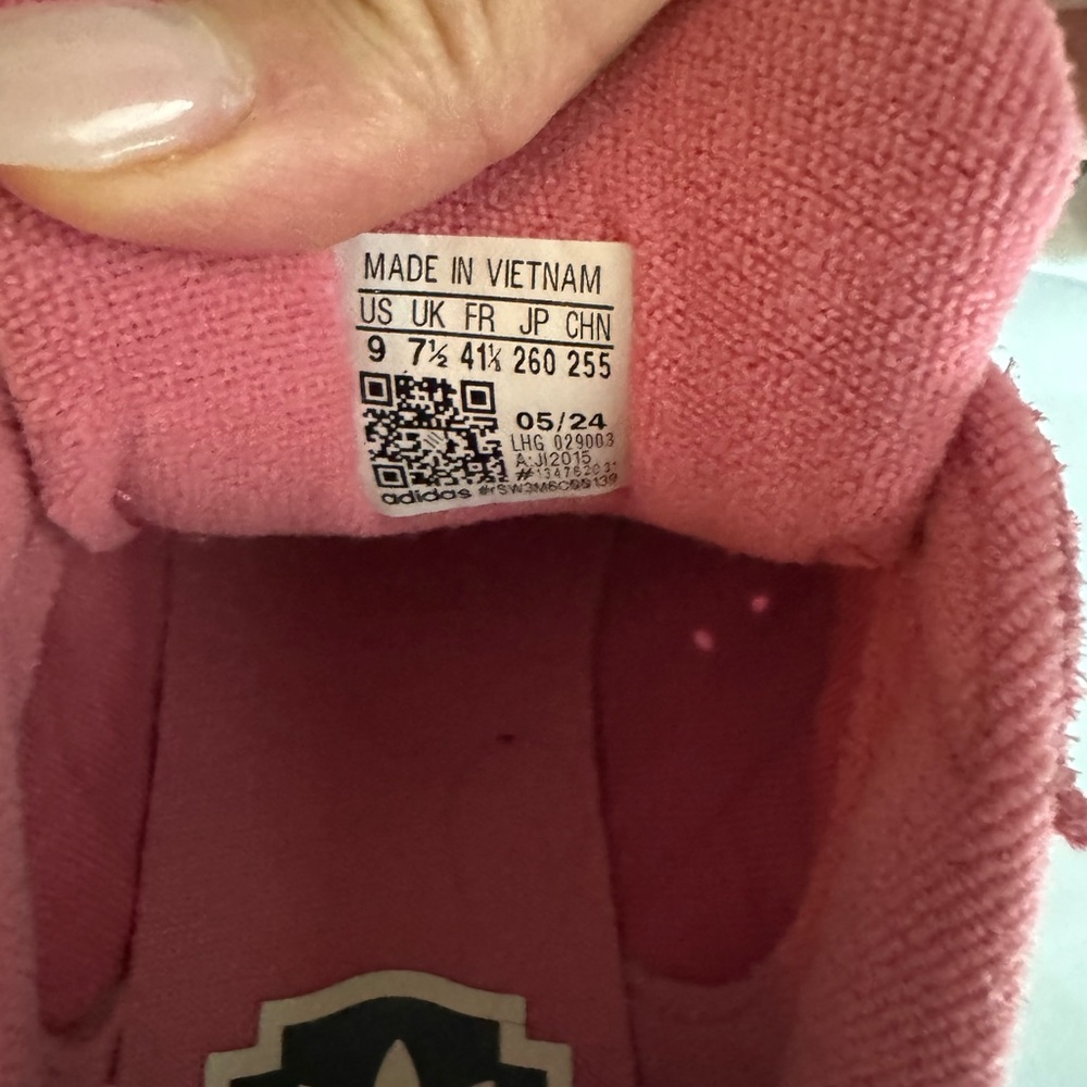 Adidas Pink and Green Suede Sneakers Campus 00 - Picture 6 of 7